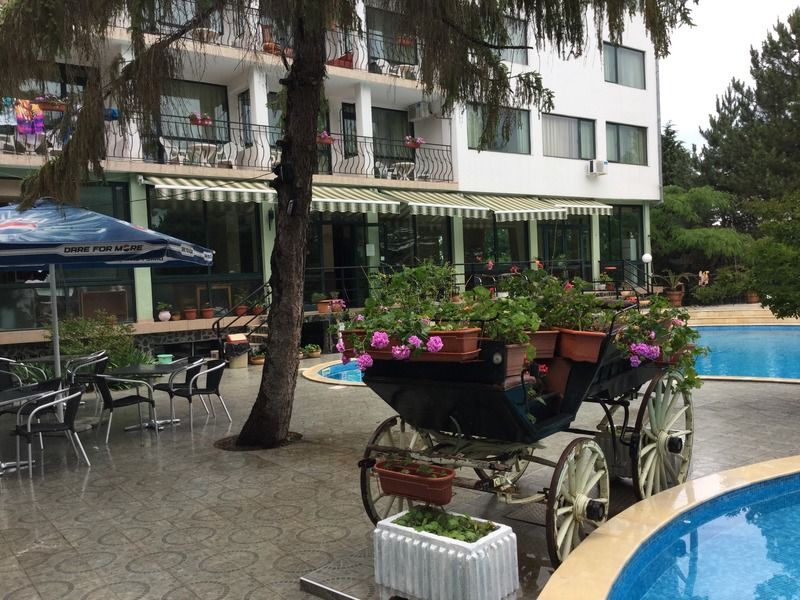 Park Hotel Briz Goldstrand Exterior foto