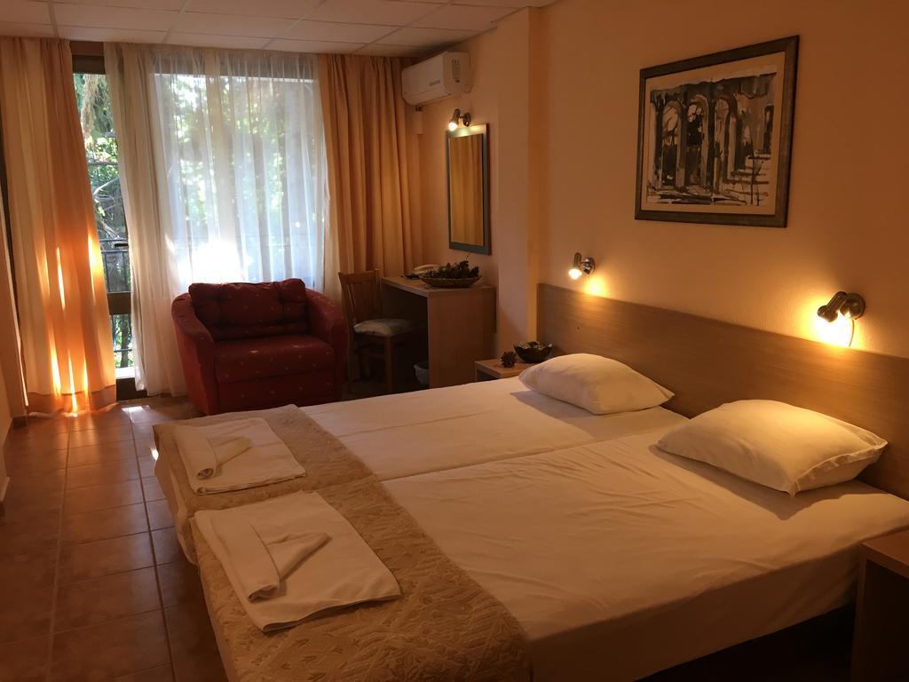 Park Hotel Briz Goldstrand Exterior foto